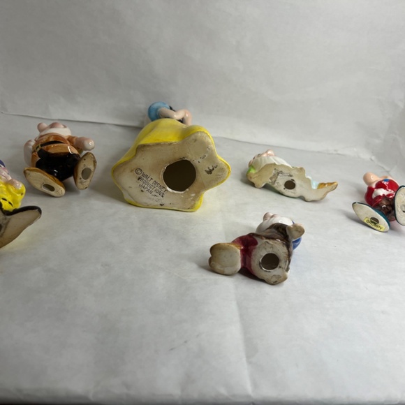 Vintage Walt Disney Snow White and the 6 Dwarfs Figurines • Ceramic • Japan RARE - Picture 5 of 14